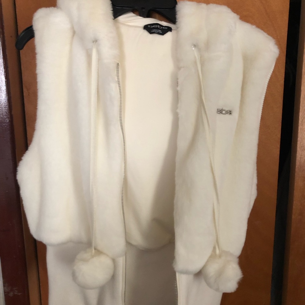 Bebe White Vest - Picture 2 of 5